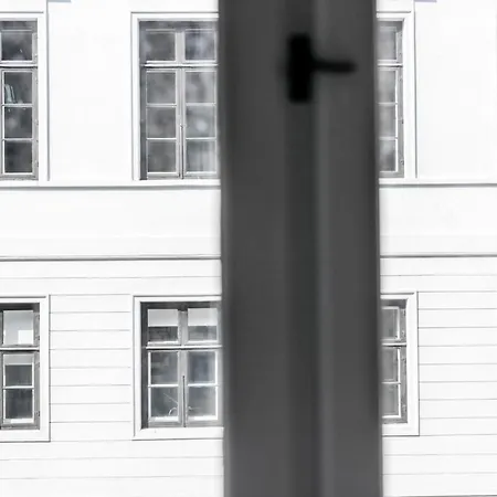 Queens Palace Apartman
